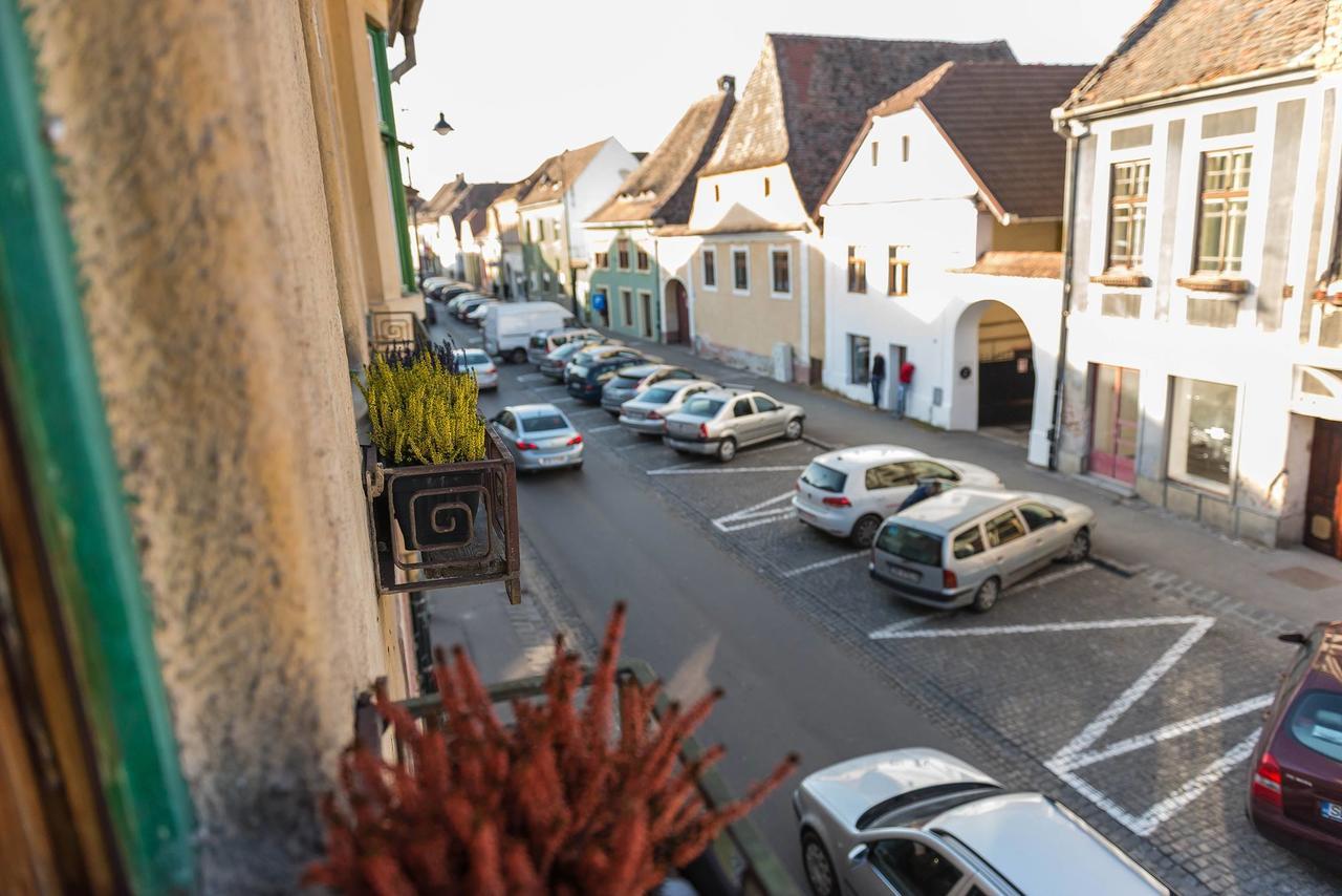 Family Residence Sibiu Luaran gambar